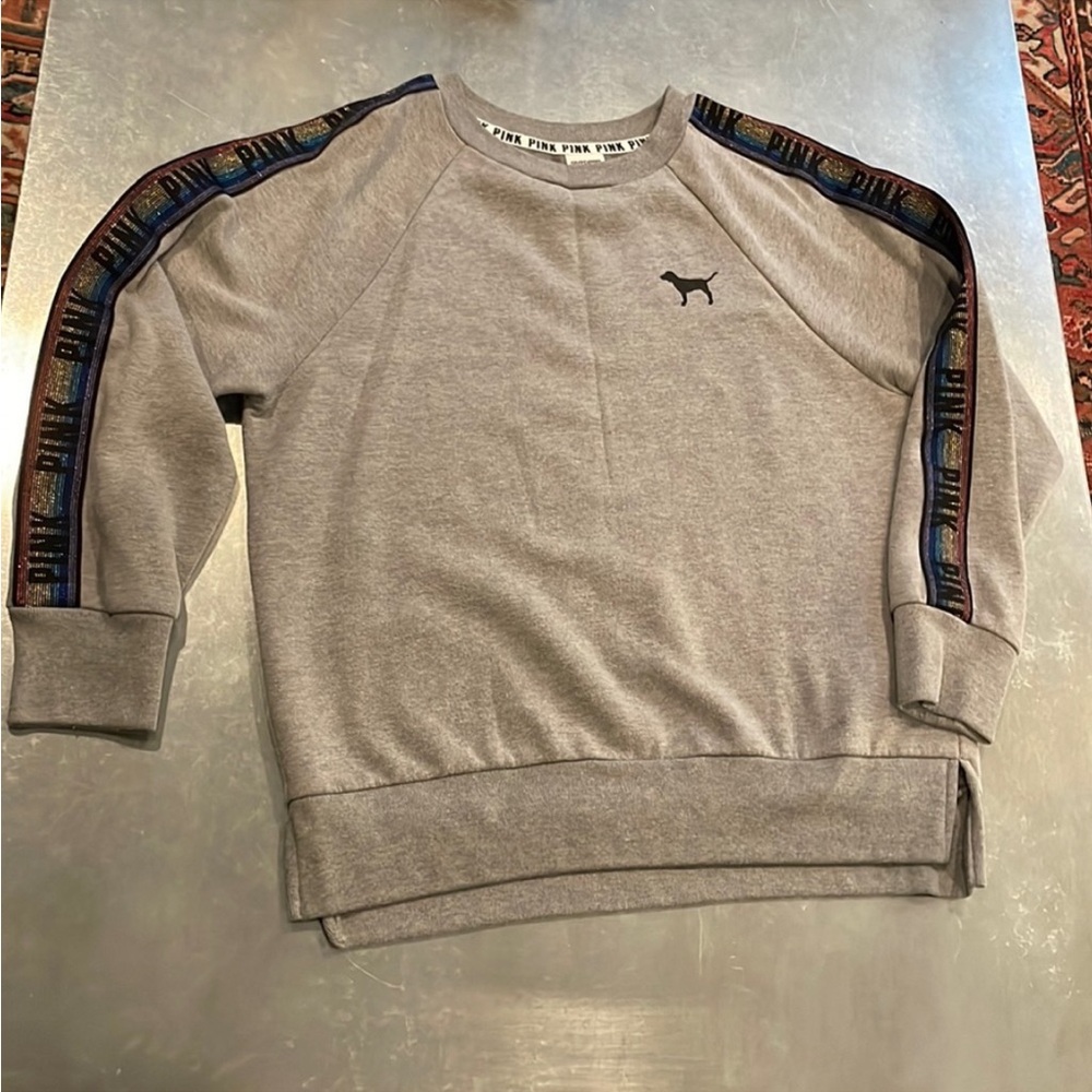 EUC PINK Victoria’s Secret Crew Neck Logo Sweatshirt - Gray XS